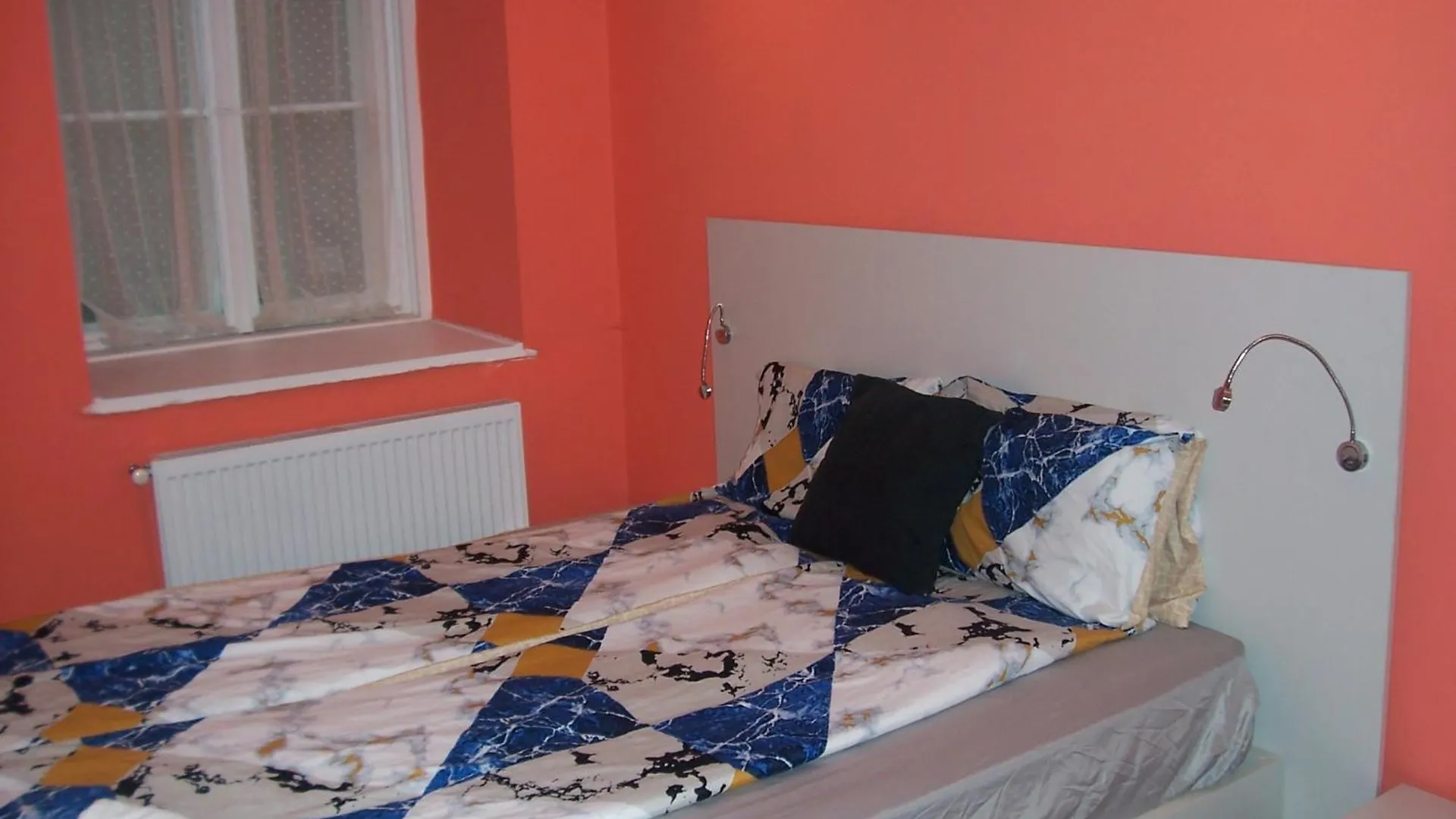 Budapest Lookery Home
